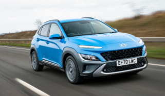 Hyundai Kona - front tracking